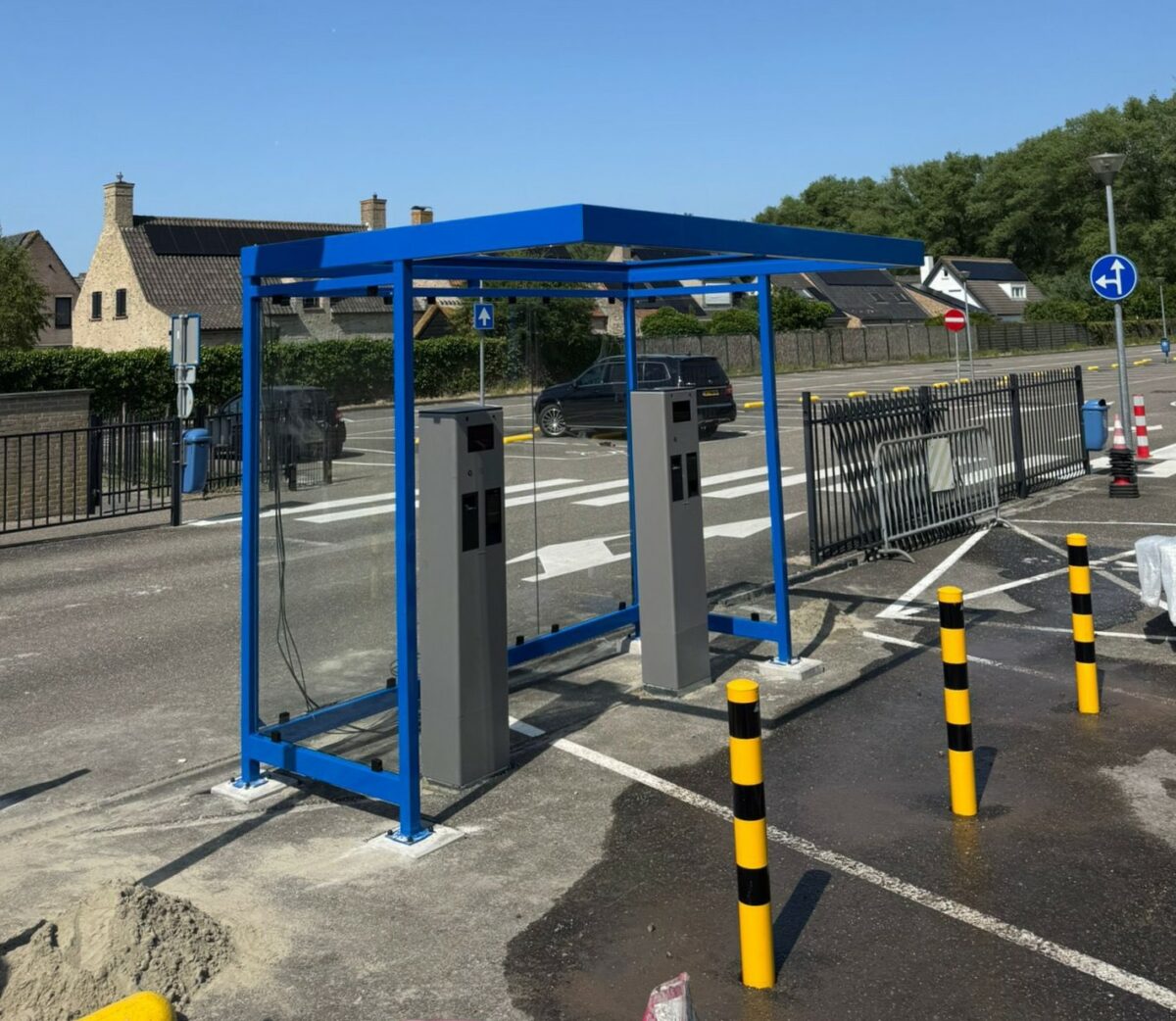 Bescherming in tweevoud 3 Montageproject Palermo overkapping bij parkeer- en ticketautomaten in Sluis